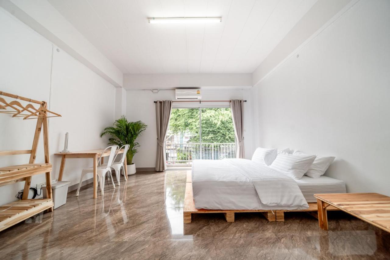 Socialer Coliving & Coworking Space Čiang Mai Exteriér fotografie