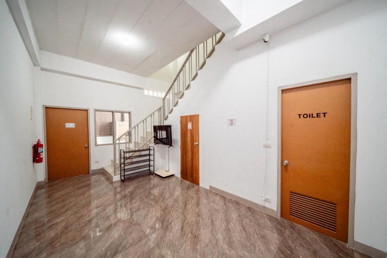 Socialer Coliving & Coworking Space Čiang Mai Exteriér fotografie